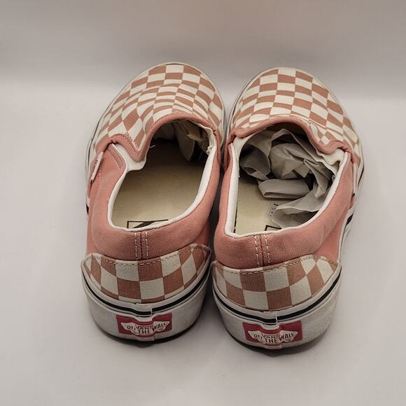 Vans Unisex Classic Slip-On Pink / White Sneakers in Checkerboard Canvas 6 - Picture 4 of 8